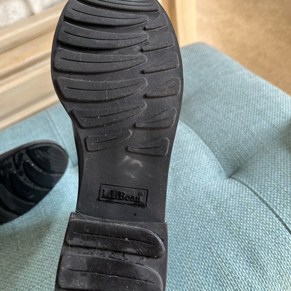 ll bean boots size 8 and free Anne Klein shoes - Picture 7 of 12